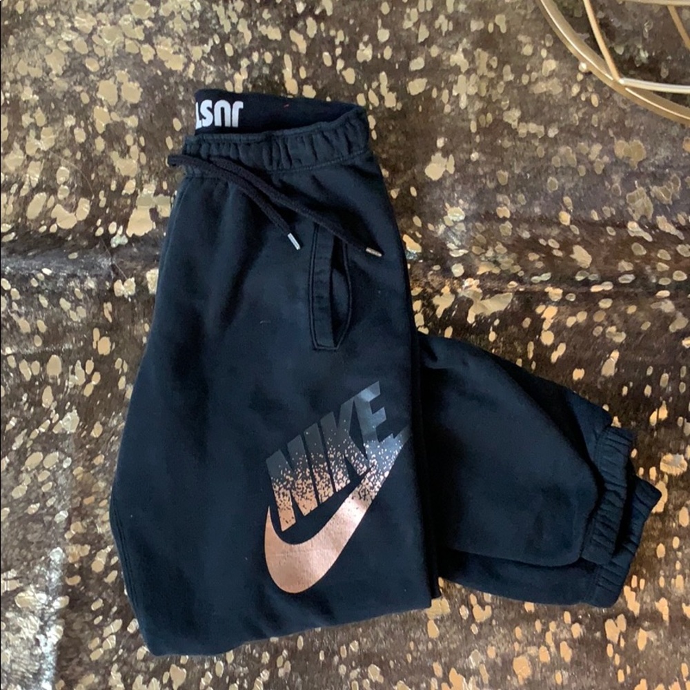 Nike sweatpants black and rose gold